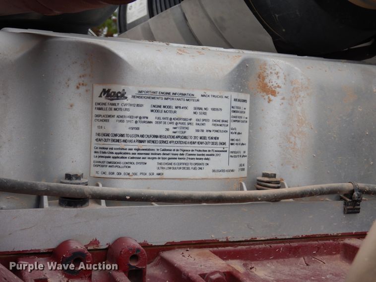 image for item DJ7421 2013 Mack Granite GU713  vacuum truck