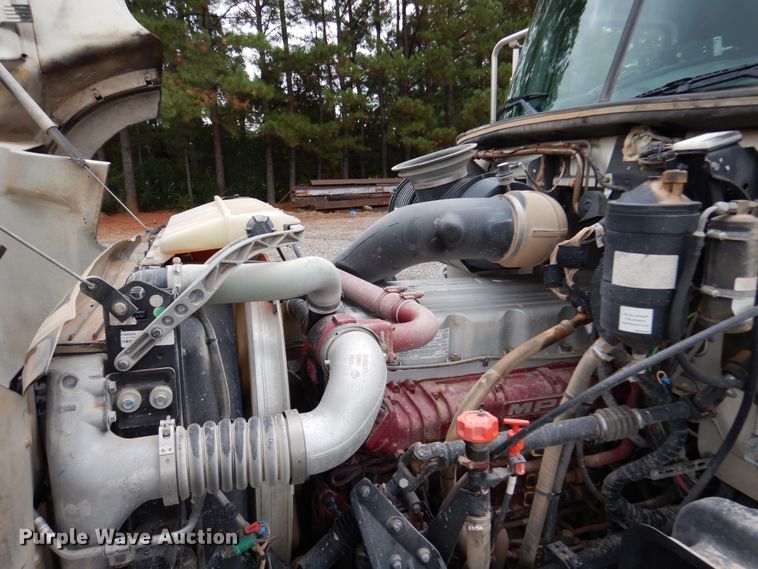 image for item DJ7421 2013 Mack Granite GU713  vacuum truck
