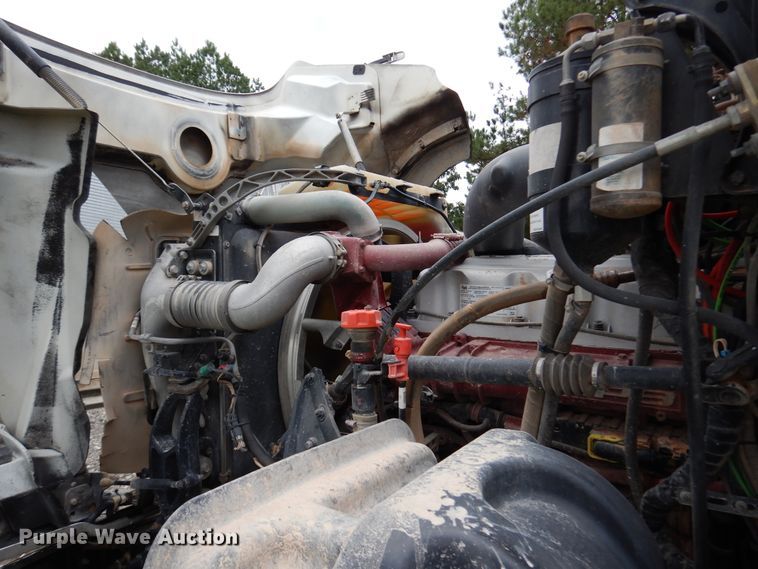 image for item DJ7421 2013 Mack Granite GU713  vacuum truck