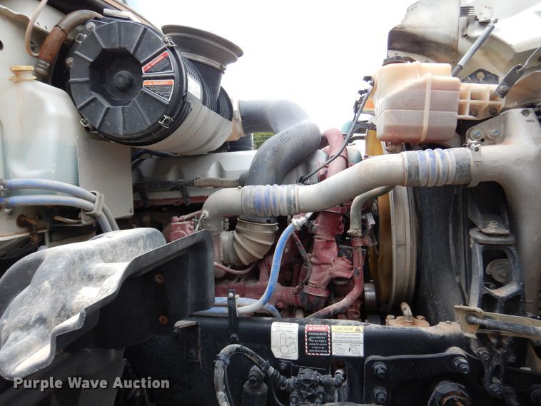 image for item DJ7421 2013 Mack Granite GU713  vacuum truck