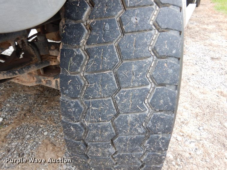 image for item DJ7421 2013 Mack Granite GU713  vacuum truck