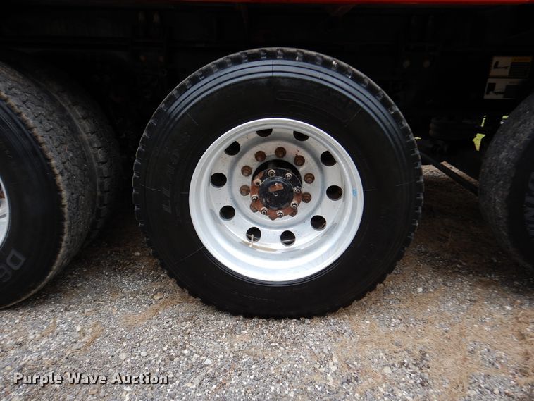 image for item DJ7421 2013 Mack Granite GU713  vacuum truck