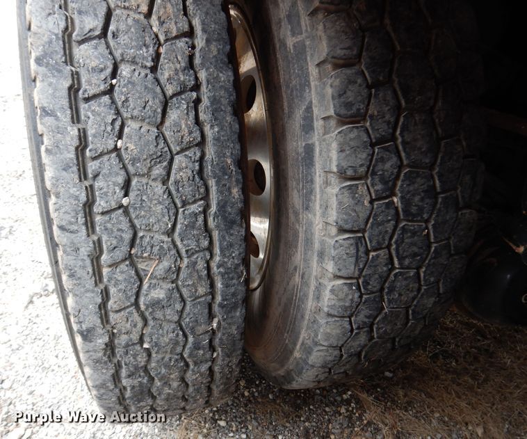 image for item DJ7421 2013 Mack Granite GU713  vacuum truck