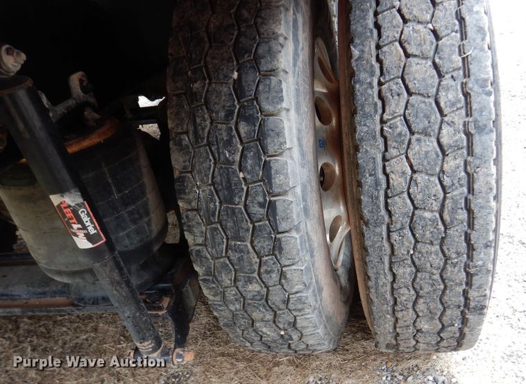 image for item DJ7421 2013 Mack Granite GU713  vacuum truck