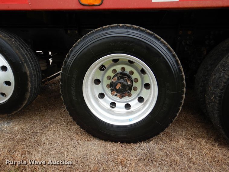 image for item DJ7421 2013 Mack Granite GU713  vacuum truck