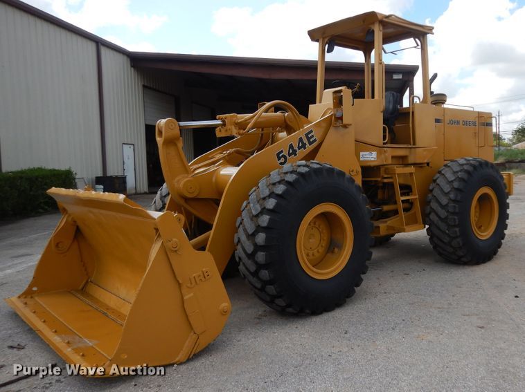 image for item DJ7441 1989 John Deere 544E  wheel loader