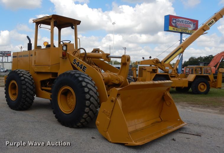 image for item DJ7441 1989 John Deere 544E  wheel loader