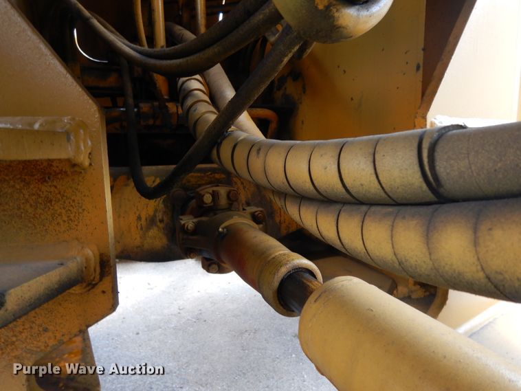 image for item DJ7441 1989 John Deere 544E  wheel loader