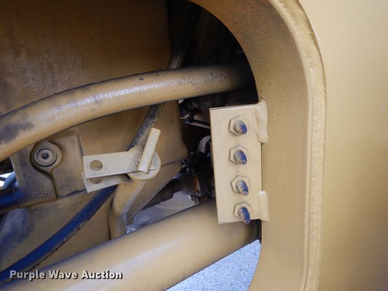 image for item DJ7441 1989 John Deere 544E  wheel loader