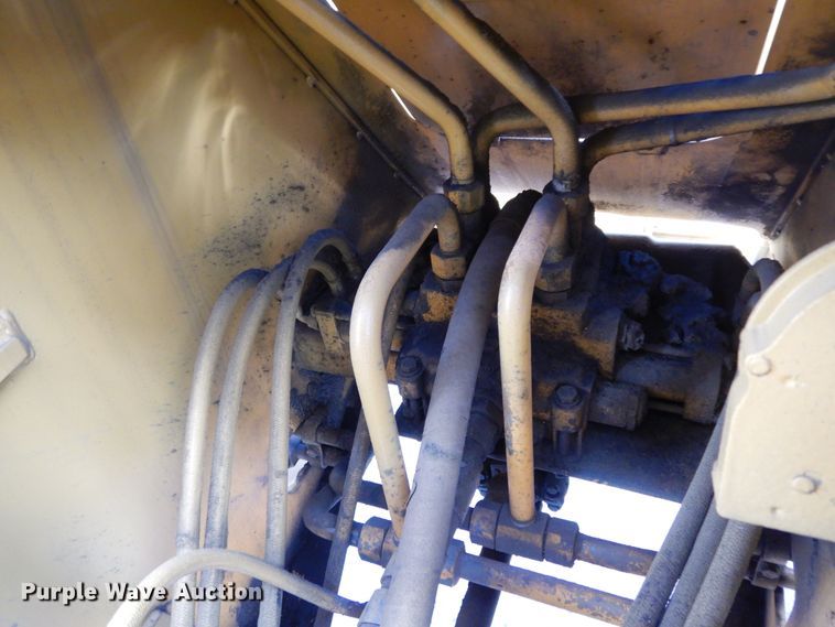 image for item DJ7441 1989 John Deere 544E  wheel loader