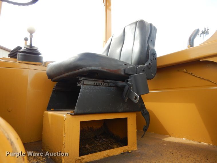 image for item DJ7441 1989 John Deere 544E  wheel loader