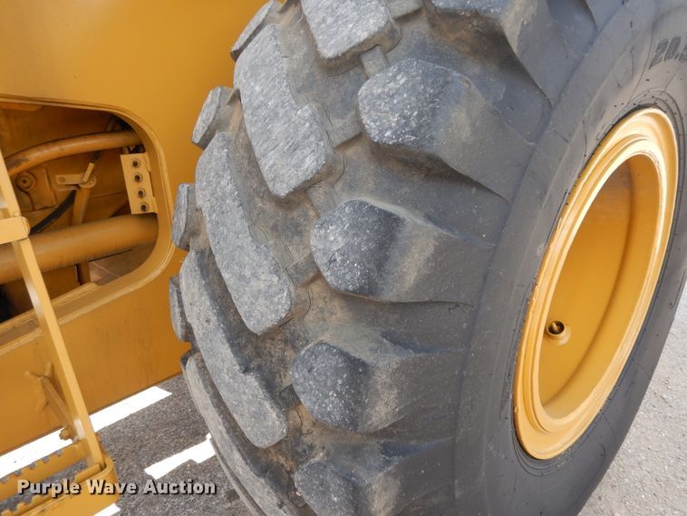image for item DJ7441 1989 John Deere 544E  wheel loader