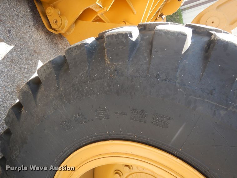 image for item DJ7441 1989 John Deere 544E  wheel loader