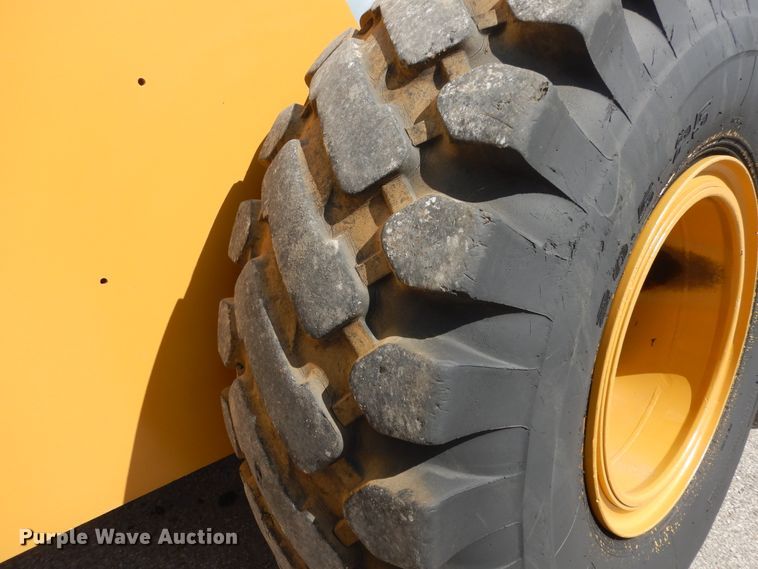 image for item DJ7441 1989 John Deere 544E  wheel loader