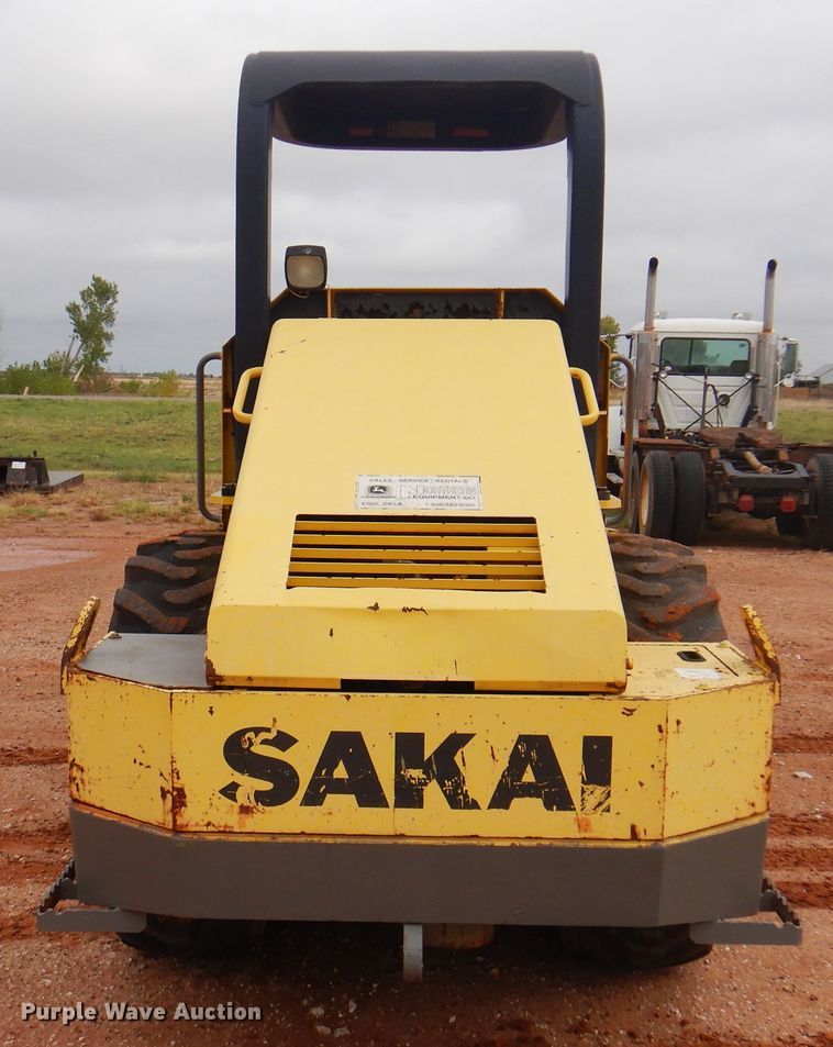 image for item DJ7519 Sakai SV400T  single drum vibratory roller