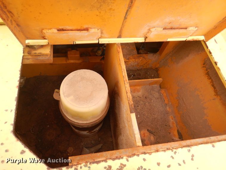 image for item DJ7519 Sakai SV400T  single drum vibratory roller