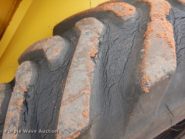 image for item DJ7519 Sakai SV400T  single drum vibratory roller