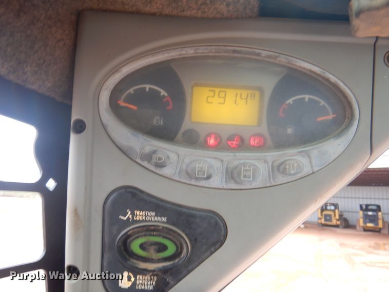 image for item DJ7532 2011 Bobcat T110  tracked skid steer loader