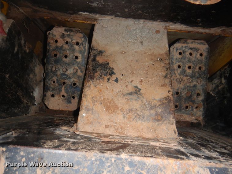 image for item DJ7535 2006 John Deere 332  skid steer loader