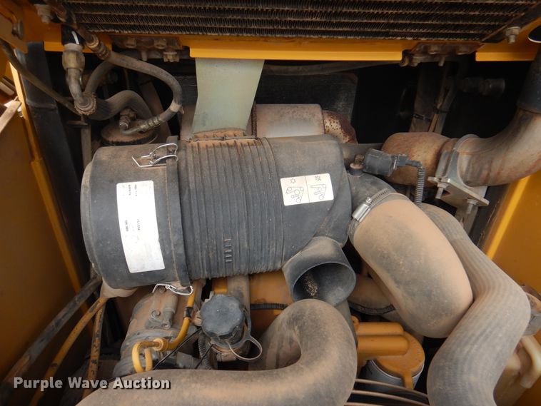 image for item DJ7535 2006 John Deere 332  skid steer loader