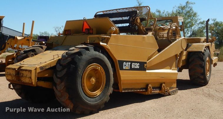 image for item DJ8880 1992 Caterpillar 613C  elevating scraper