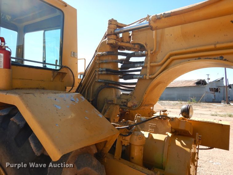 image for item DJ8880 1992 Caterpillar 613C  elevating scraper