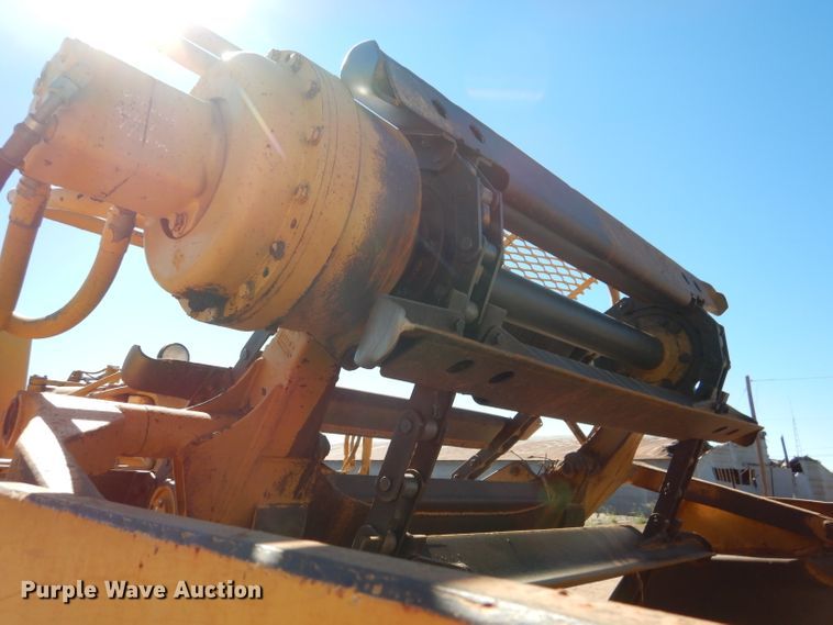 image for item DJ8880 1992 Caterpillar 613C  elevating scraper