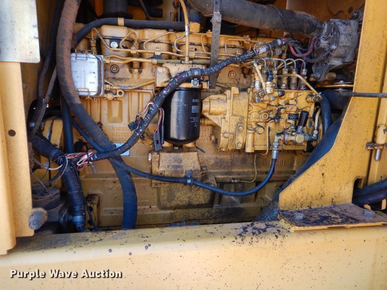 image for item DJ8880 1992 Caterpillar 613C  elevating scraper