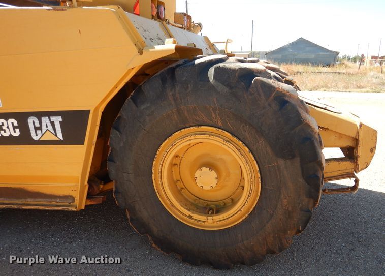 image for item DJ8880 1992 Caterpillar 613C  elevating scraper