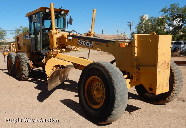 image for item DJ8881 2003 John Deere 770CH  motor grader