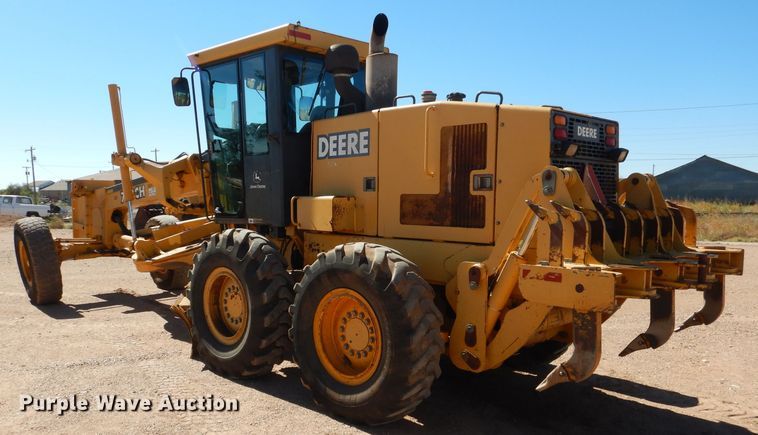 image for item DJ8881 2003 John Deere 770CH  motor grader