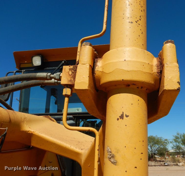 image for item DJ8881 2003 John Deere 770CH  motor grader