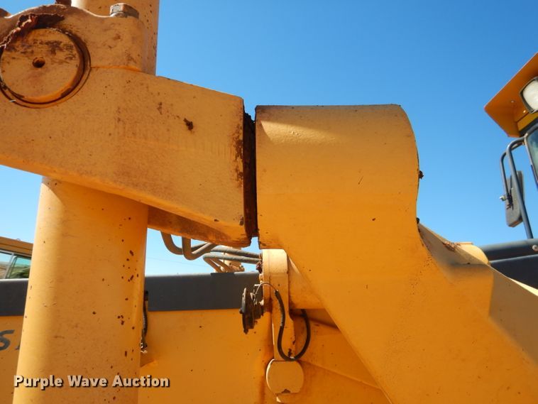 image for item DJ8881 2003 John Deere 770CH  motor grader