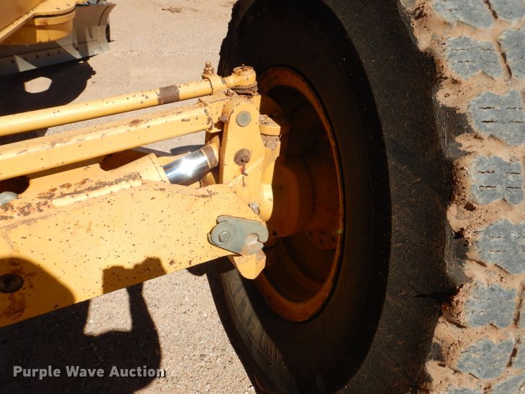 image for item DJ8881 2003 John Deere 770CH  motor grader