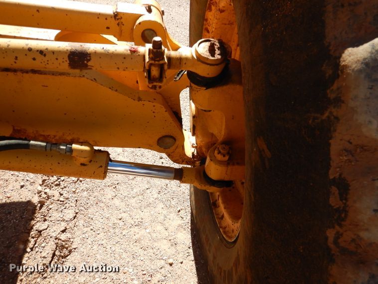 image for item DJ8881 2003 John Deere 770CH  motor grader