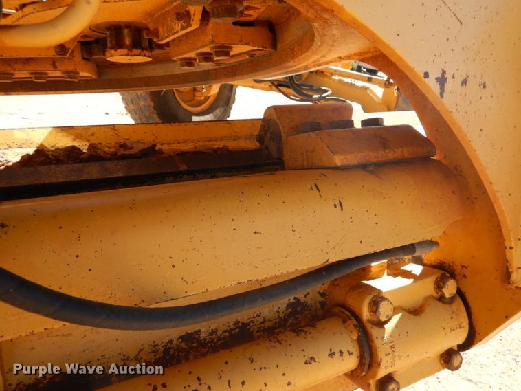 image for item DJ8881 2003 John Deere 770CH  motor grader