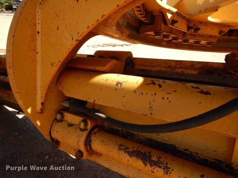 image for item DJ8881 2003 John Deere 770CH  motor grader