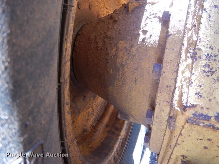 image for item DJ8881 2003 John Deere 770CH  motor grader