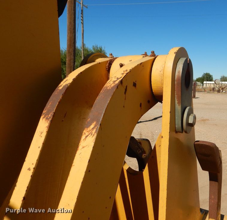 image for item DJ8881 2003 John Deere 770CH  motor grader