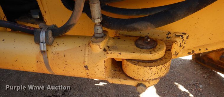 image for item DJ8881 2003 John Deere 770CH  motor grader