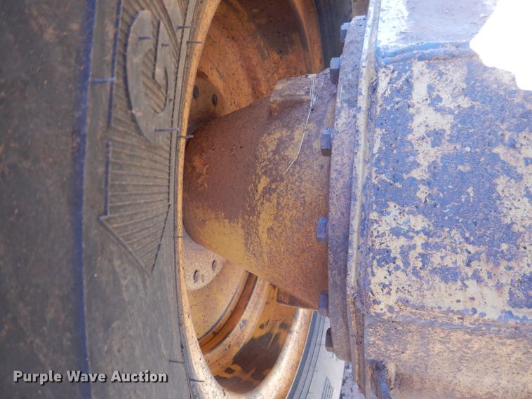 image for item DJ8881 2003 John Deere 770CH  motor grader