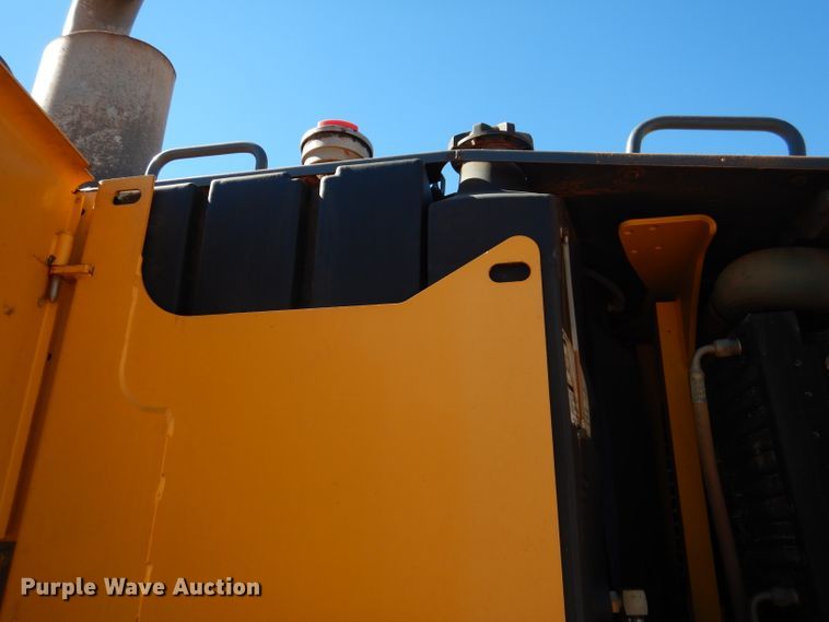 image for item DJ8881 2003 John Deere 770CH  motor grader