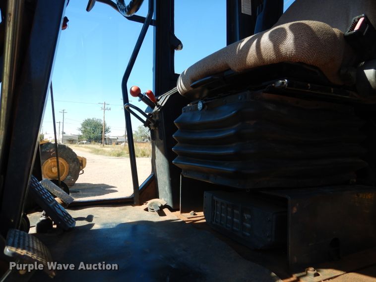 image for item DJ8881 2003 John Deere 770CH  motor grader