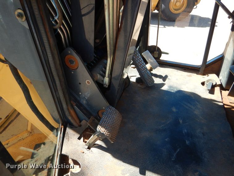 image for item DJ8881 2003 John Deere 770CH  motor grader