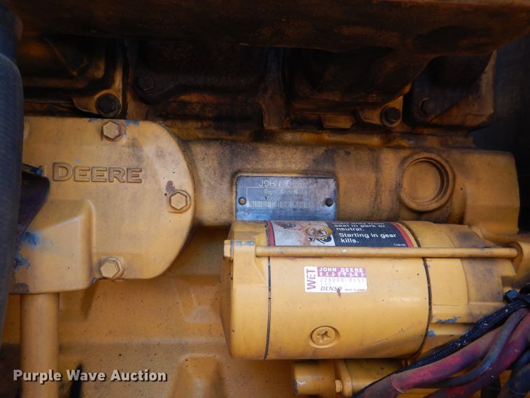 image for item DJ8881 2003 John Deere 770CH  motor grader