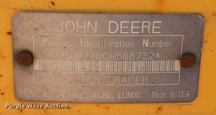 image for item DJ8881 2003 John Deere 770CH  motor grader