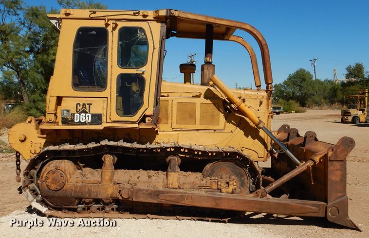 image for item DJ8882 1984 Caterpillar D6D  dozer