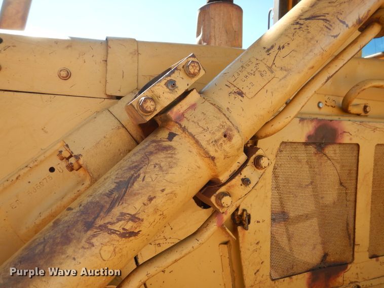image for item DJ8882 1984 Caterpillar D6D  dozer