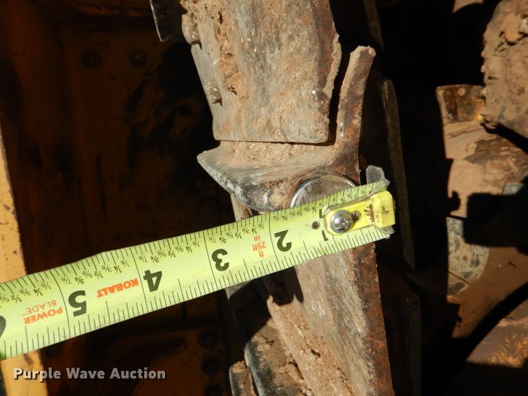 image for item DJ8882 1984 Caterpillar D6D  dozer