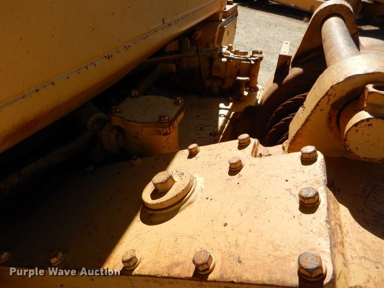 image for item DJ8882 1984 Caterpillar D6D  dozer